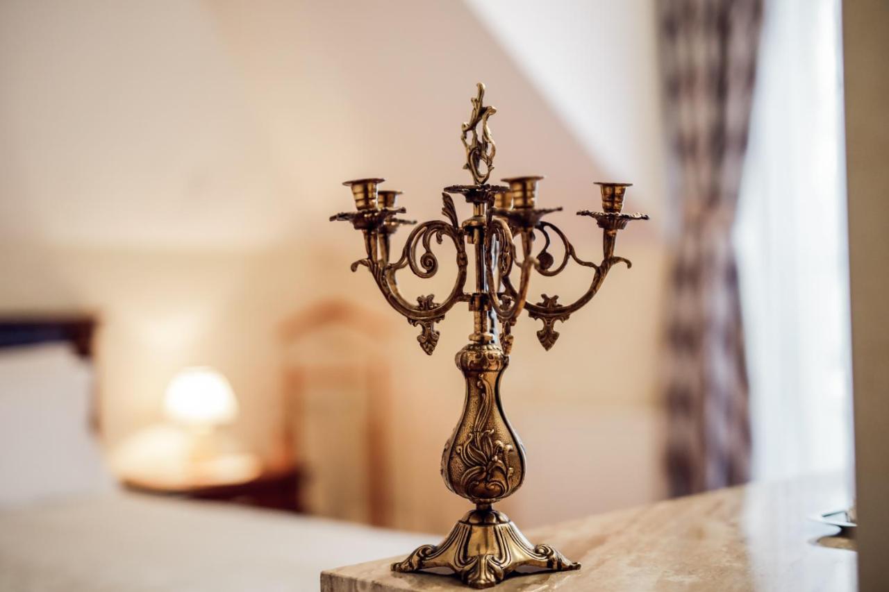 Hotel Dunav Ilok Buitenkant foto