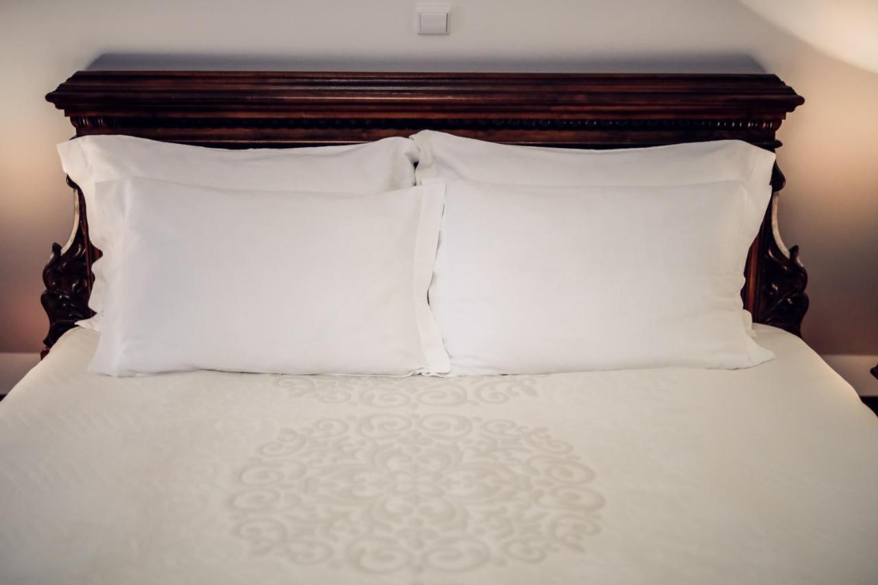 Hotel Dunav Ilok Buitenkant foto