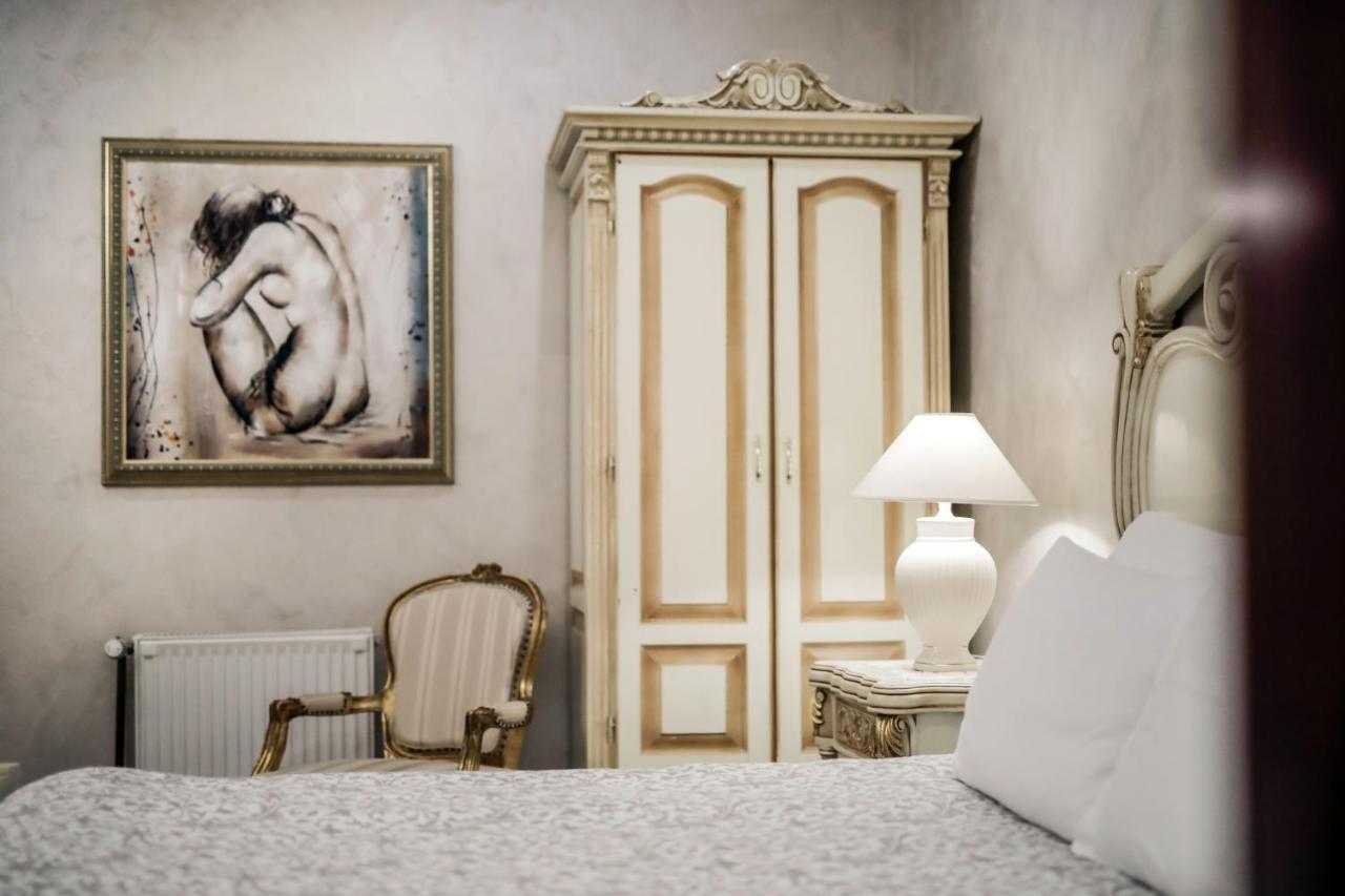 Hotel Dunav Ilok Buitenkant foto